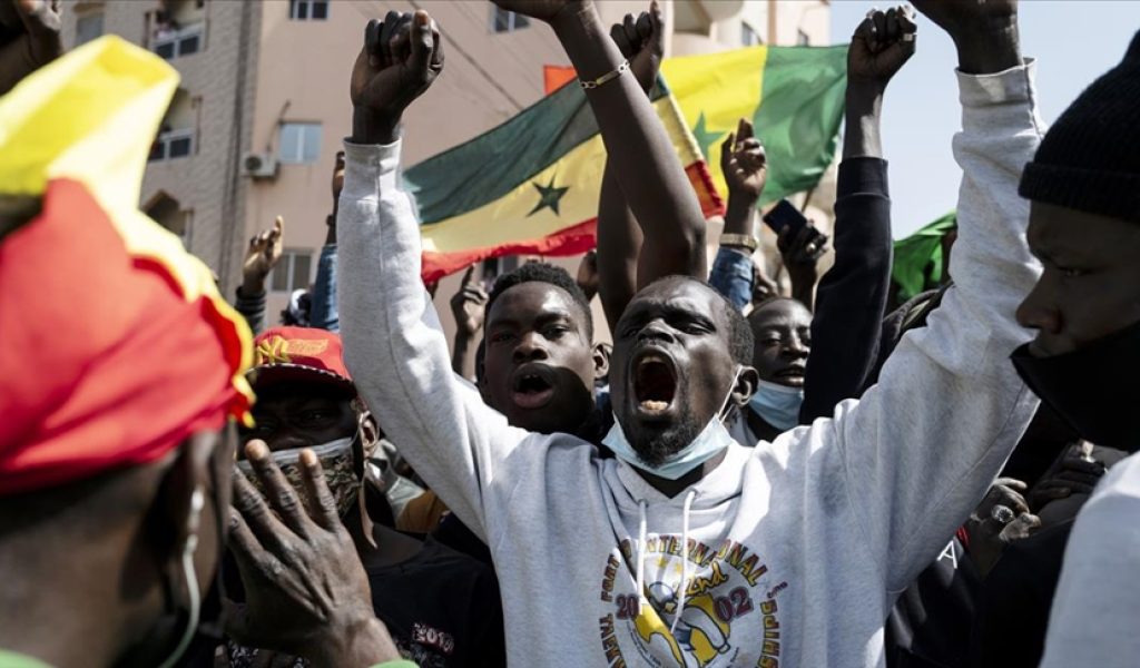 thumbs_b_c_edbbb354300b9d38defd67d8fe308f23