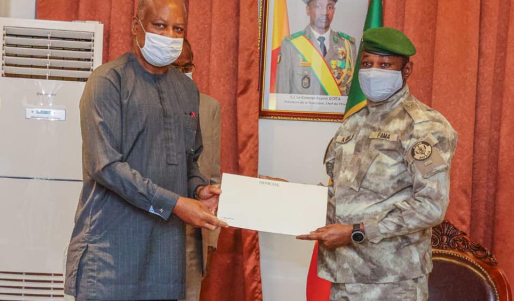 306010414_5906930245993085_1826126261596821211_n